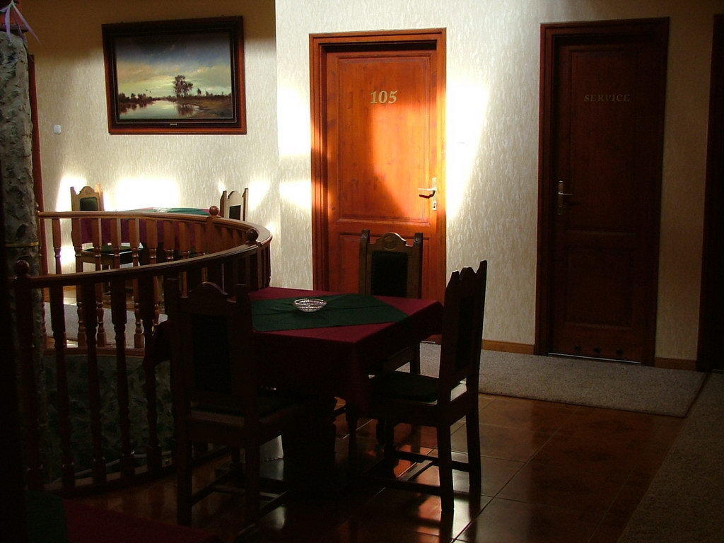 Erdogyongye Etterem Es Panzio Hotel Zalaegerszeg Buitenkant foto